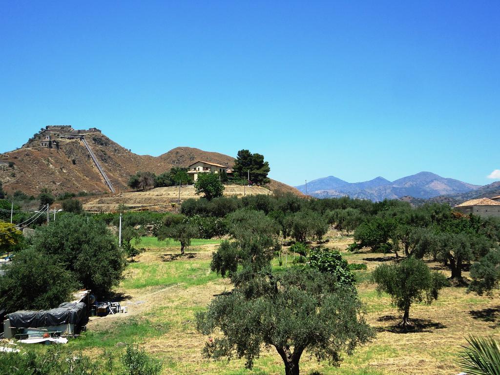 Ciuscia Bed and Breakfast Calatabiano Εξωτερικό φωτογραφία